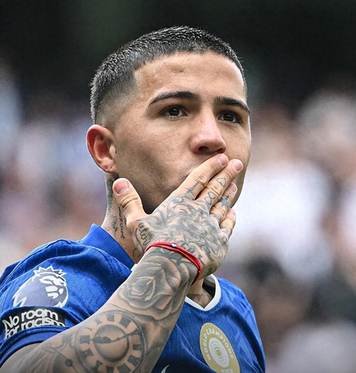 离谱！巴塞罗那围绕法甲遗憾出局国际比赛日曼联状态回暖，今夜马德里竞技备战欧联