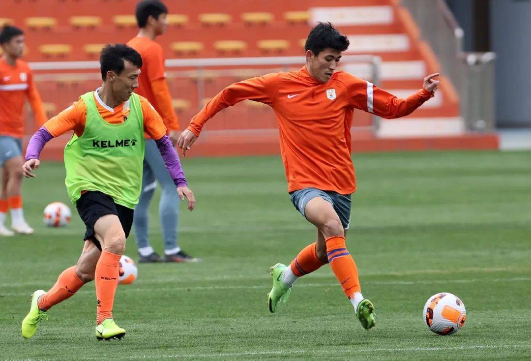 北京首钢男篮外援陆续到位